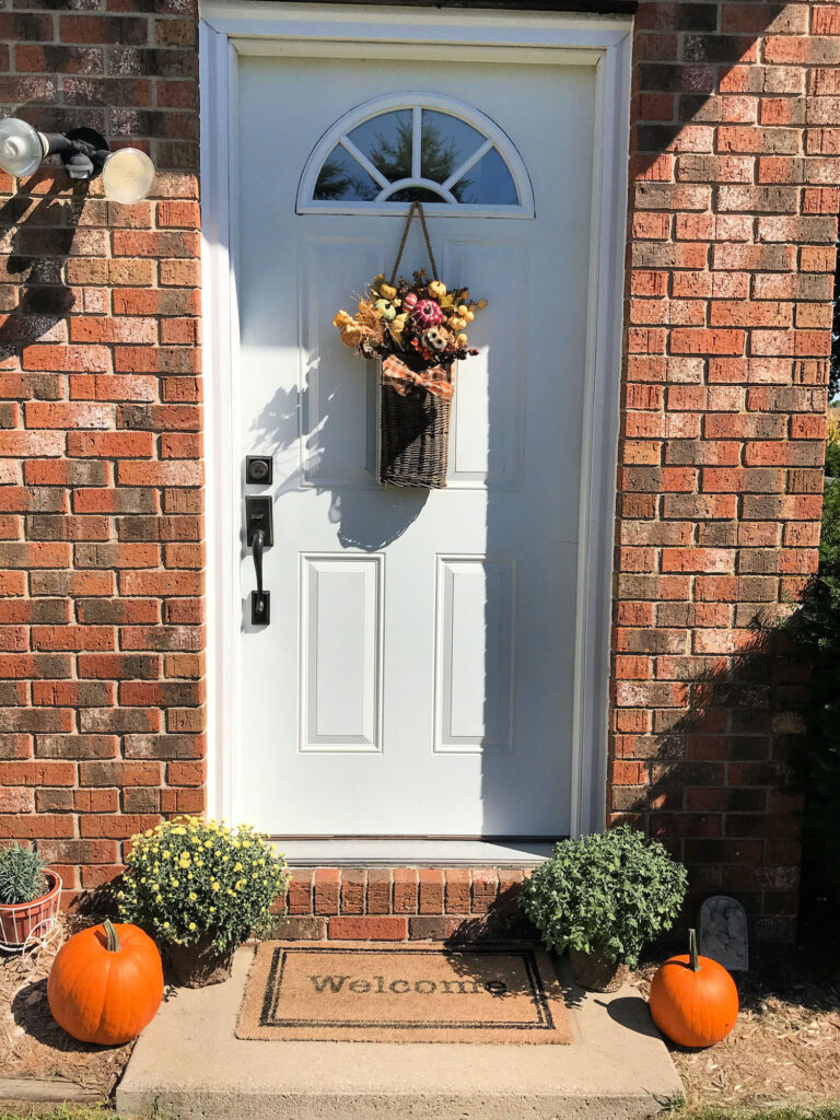 fall farmhouse side entry