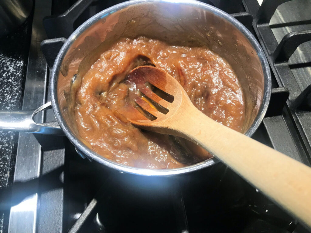 salted caramel sauce with dates